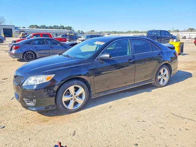 TOYOTA CAMRY BASE 2011 with VIN 4T1BF3EK8BU164011 - Photo from auction