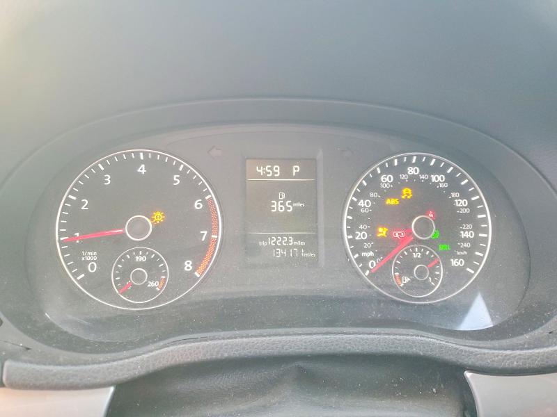Photo 9 from auction – 2014 VOLKSWAGEN PASSAT S with VIN 1VWAP7A39EC024494