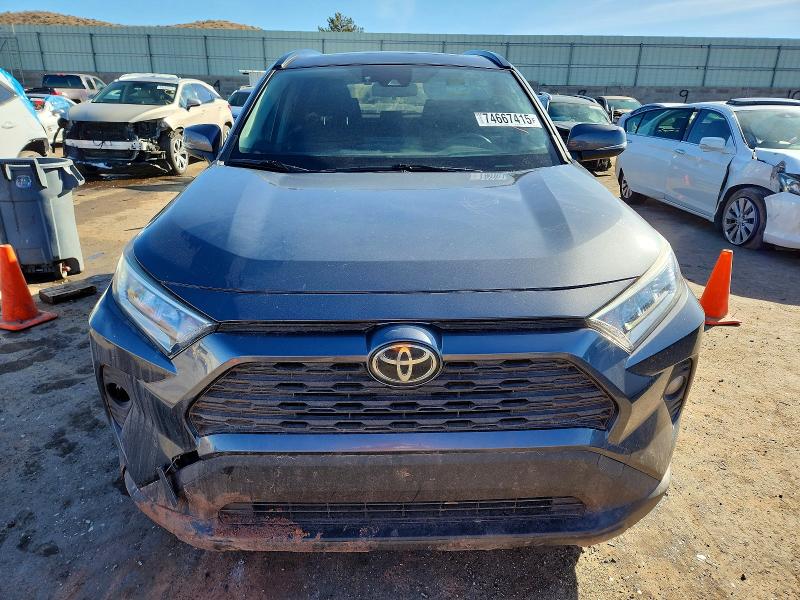 Photo 5 from auction – 2019 TOYOTA RAV4 with VIN JTMP1RFV1KD007490