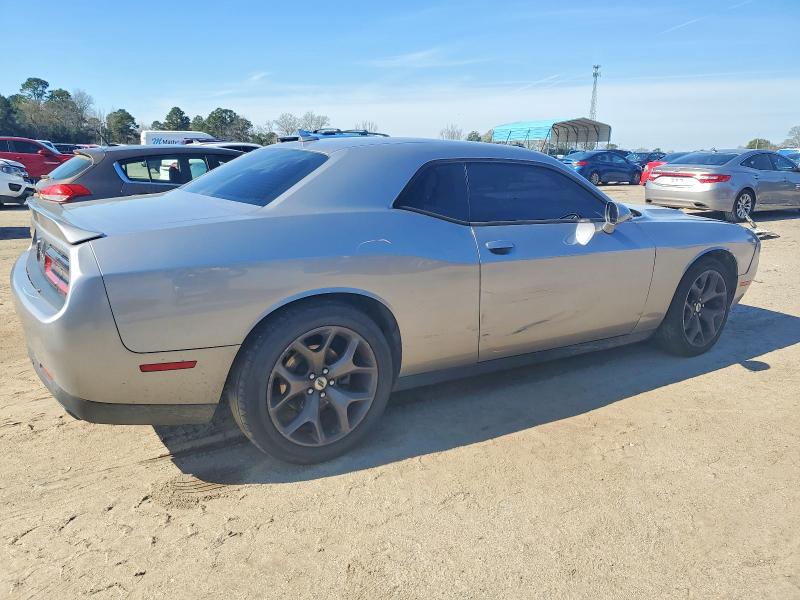 Photo 3 from auction – 2018 DODGE CHALLENGER with VIN 2C3CDZAG1JH258319