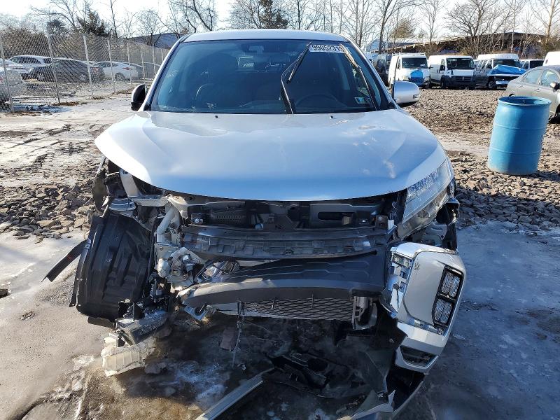 Photo 5 from auction – 2023 MITSUBISHI OUTLANDER with VIN JA4ARUAU1PU008723