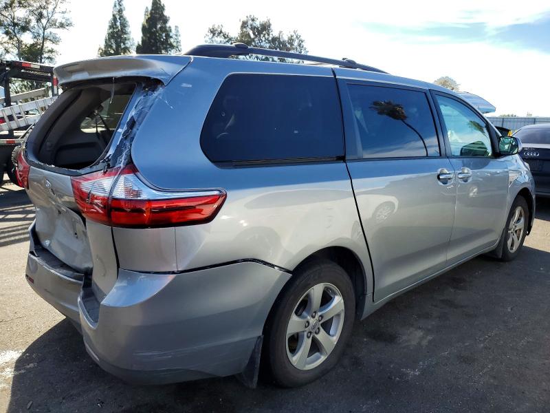 Photo 3 from auction – 2017 TOYOTA SIENNA with VIN 5TDKZ3DC1HS893986