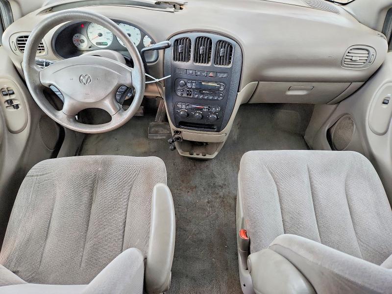 Photo 8 from auction – 2002 DODGE GRAND CARA with VIN 2B4GP44382R754761