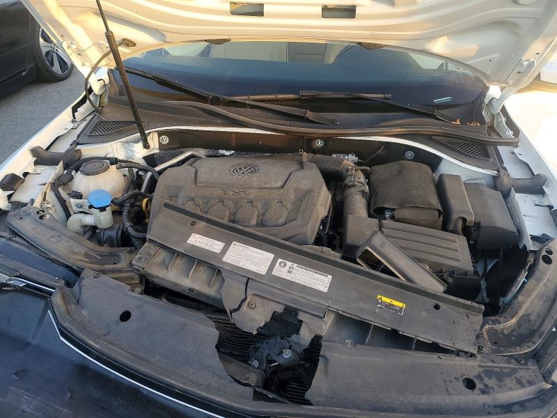 Photo 11 from auction – 2018 VOLKSWAGEN PASSAT with VIN 1VWAA7A39JC010638