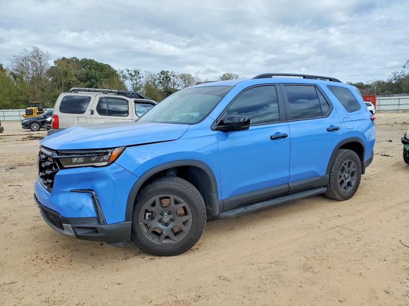HONDA PILOT TRAI 2025 with VIN 5FNYG1H66SB109516 - Photo from auction