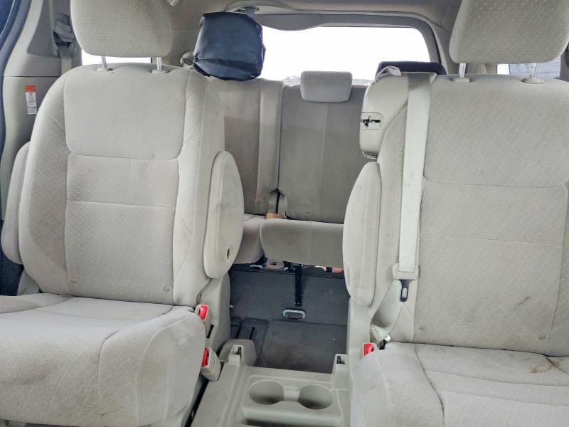 Photo 10 from auction – 2015 TOYOTA SIENNA LE with VIN 5TDKK3DC2FS654285