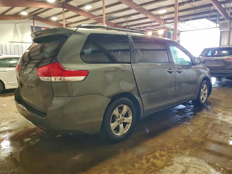 Photo 3 from auction – 2011 TOYOTA SIENNA LE with VIN 5TDKK3DC6BS007222