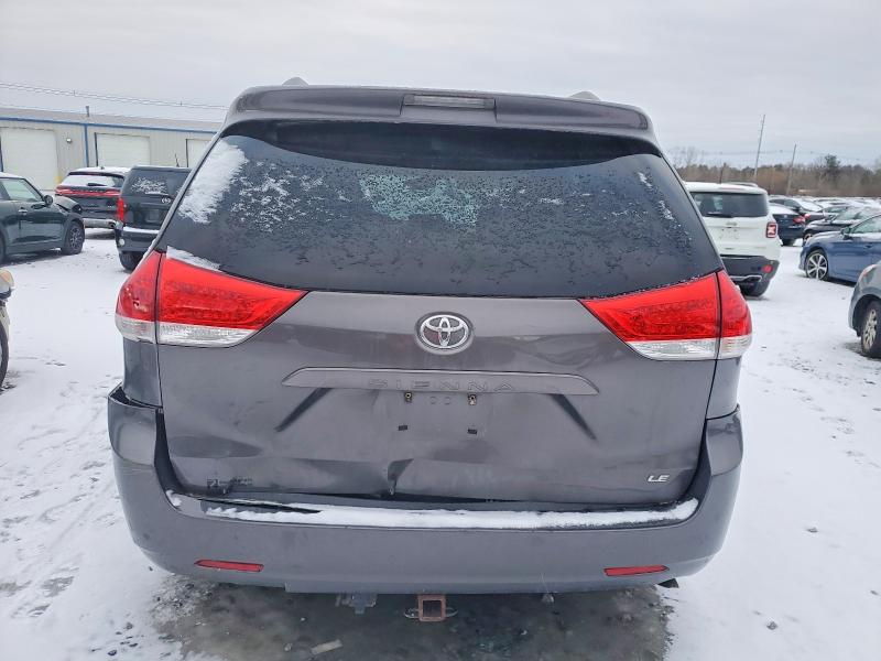 Photo 6 from auction – 2012 TOYOTA SIENNA LE with VIN 5TDKK3DC4CS238752