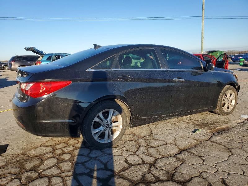 Photo 3 from auction – 2013 HYUNDAI SONATA SE with VIN 5NPEC4AC3DH593777
