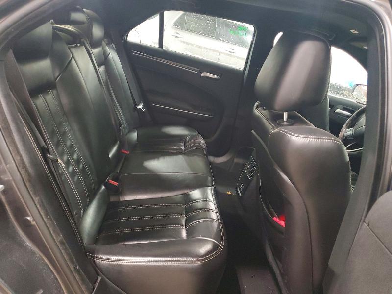 Фото 10 с аукциона – 2019 CHRYSLER 300 S с VIN 2C3CCABG8KH628735