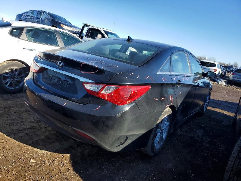 Photo 3 from auction – 2013 HYUNDAI SONATA GLS with VIN 5NPEB4AC8DH772528