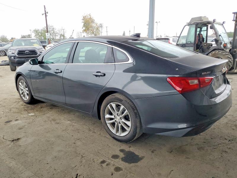 Photo 2 from auction – 2017 CHEVROLET MALIBU LT with VIN 1G1ZE5ST2HF120526