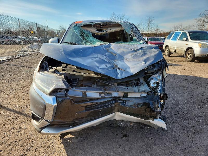 Photo 5 from auction – 2017 MITSUBISHI OUTLANDER with VIN JA4AD3A38HZ057700