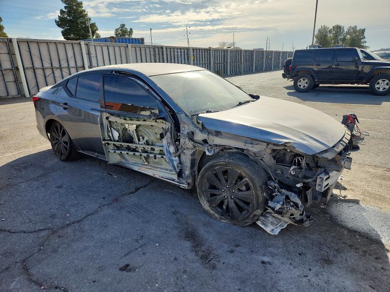 Photo 4 from auction – 2019 NISSAN ALTIMA with VIN 1N4BL4CVXKC141244