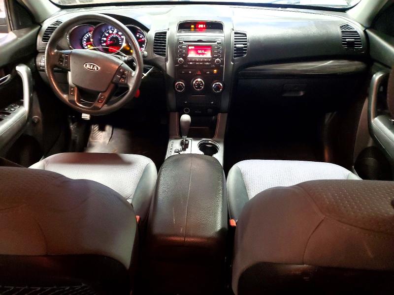 Photo 8 from auction – 2011 KIA SORENTO BA with VIN 5XYKT3A12BG027576