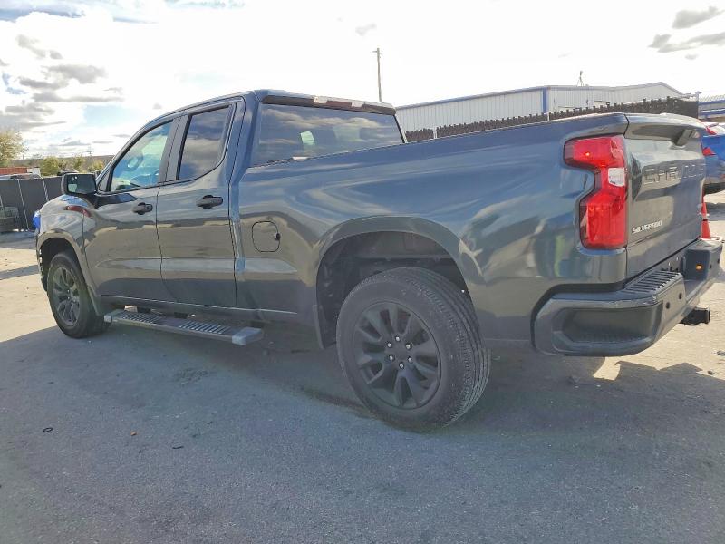 Photo 2 from auction – 2019 CHEVROLET SILVERADO with VIN 1GCRWBEH9KZ257706