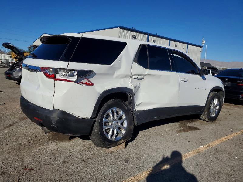 Photo 3 from auction – 2019 CHEVROLET TRAVERSE L with VIN 1GNERFKW3KJ253852