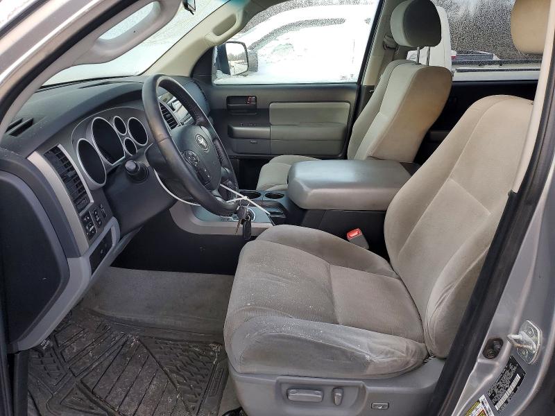 Photo 7 from auction – 2011 TOYOTA SEQUOIA SR with VIN 5TDBY5G13BS052266