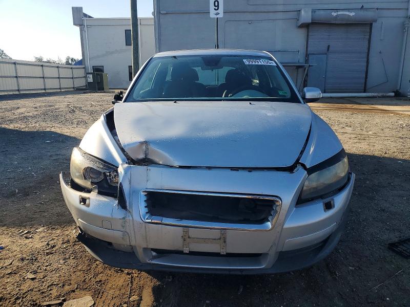 Photo 5 from auction – 2010 VOLVO C30 T5 with VIN YV1672MK6A2172871