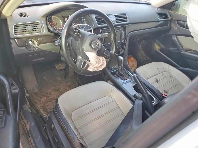 Photo 8 from auction – 2015 VOLKSWAGEN PASSAT with VIN 1VWBT7A35FC072379