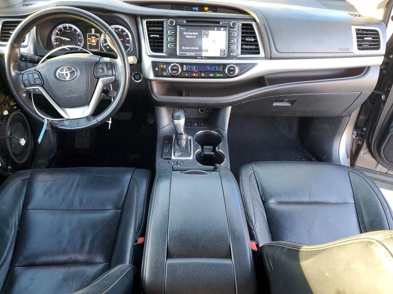 Photo 8 from auction – 2015 TOYOTA HIGHLANDER with VIN 5TDJKRFHXFS159002