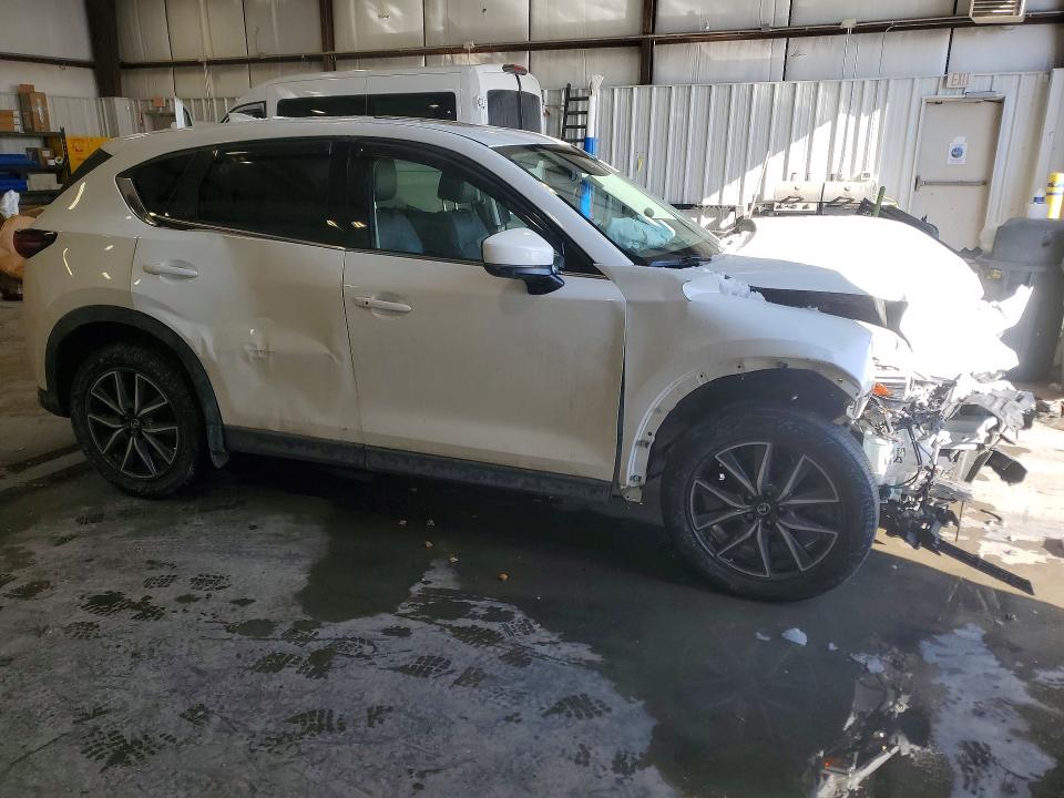 Photo 4 from auction – 2017 MAZDA CX-5 with VIN JM3KFADLXH0189292