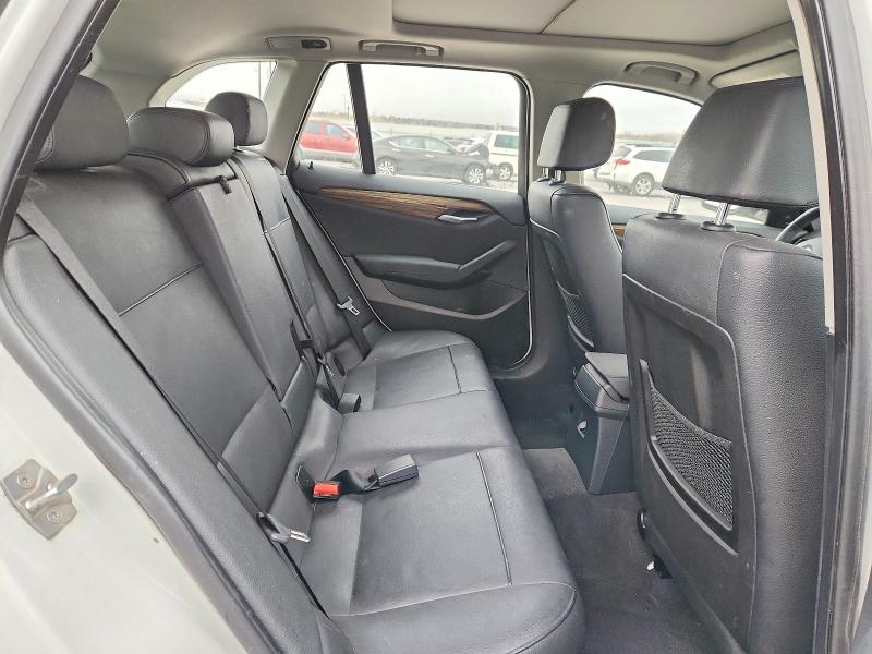 Photo 11 from auction – 2015 BMW X1 XDRIVE3 with VIN WBAVM5C59FVV94143