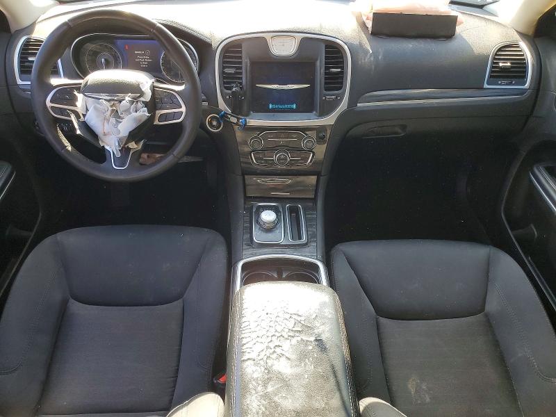 Photo 8 from auction – 2022 CHRYSLER 300 with VIN 2C3CCAAG4NH205480