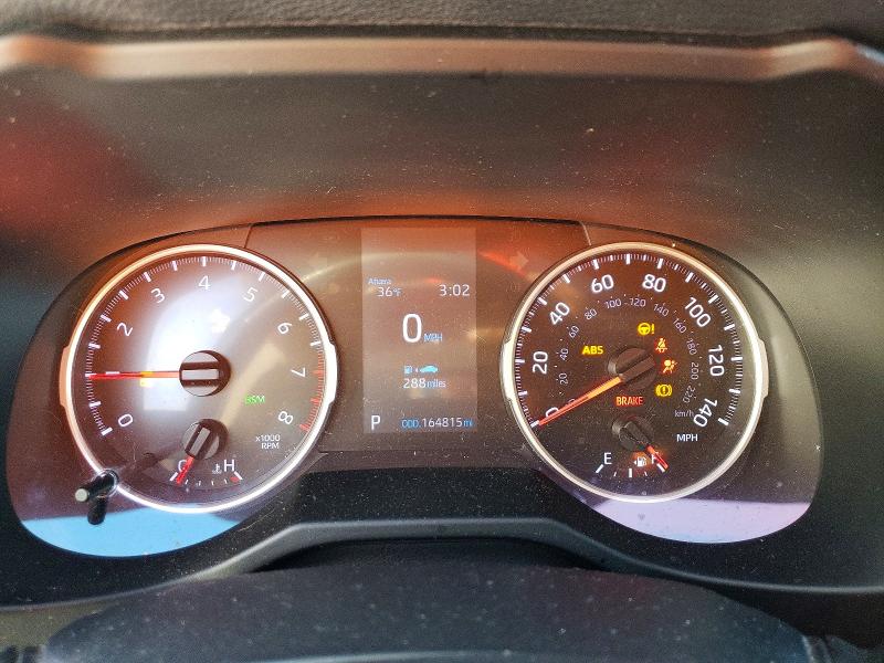 Photo 9 from auction – 2019 TOYOTA RAV4 with VIN 2T3P1RFV5KW042844