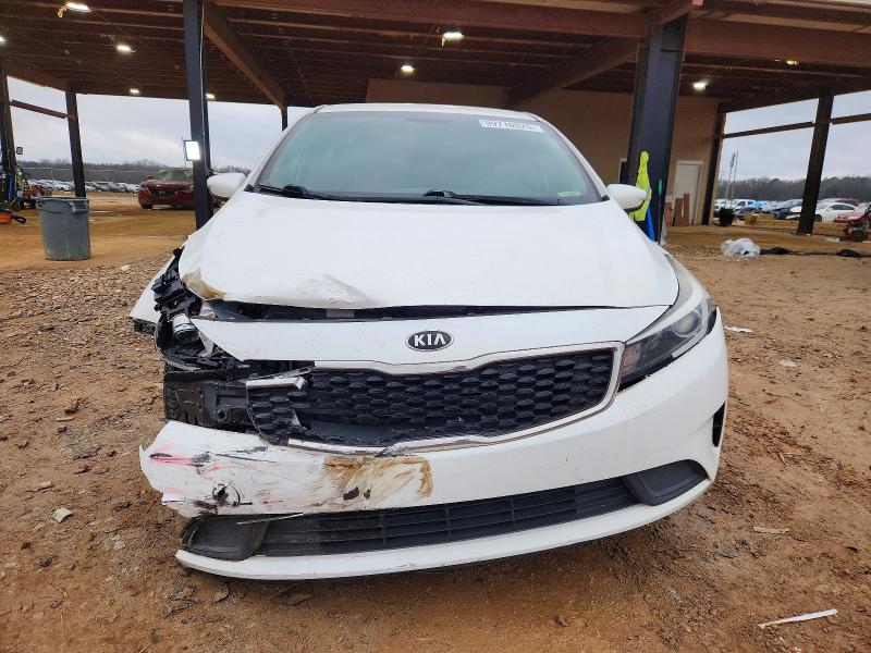 Photo 5 from auction – 2017 KIA FORTE LX with VIN 3KPFK4A7XHE156265