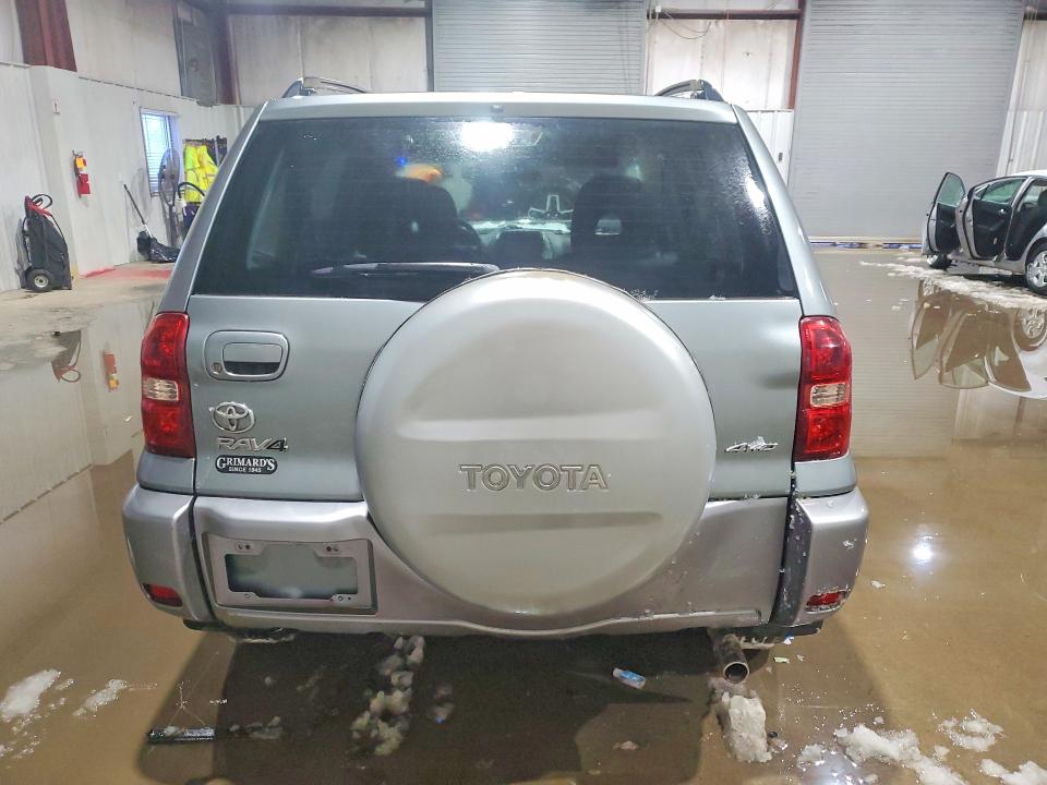 Photo 6 from auction – 2005 TOYOTA RAV4 with VIN JTEHD20V250042882