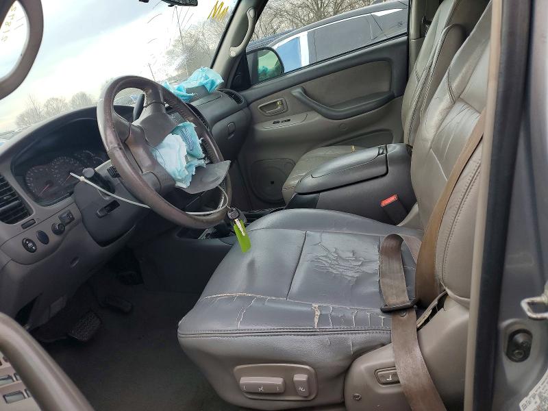 Photo 7 from auction – 2002 TOYOTA SEQUOIA with VIN 5TDBT44AX2S062998
