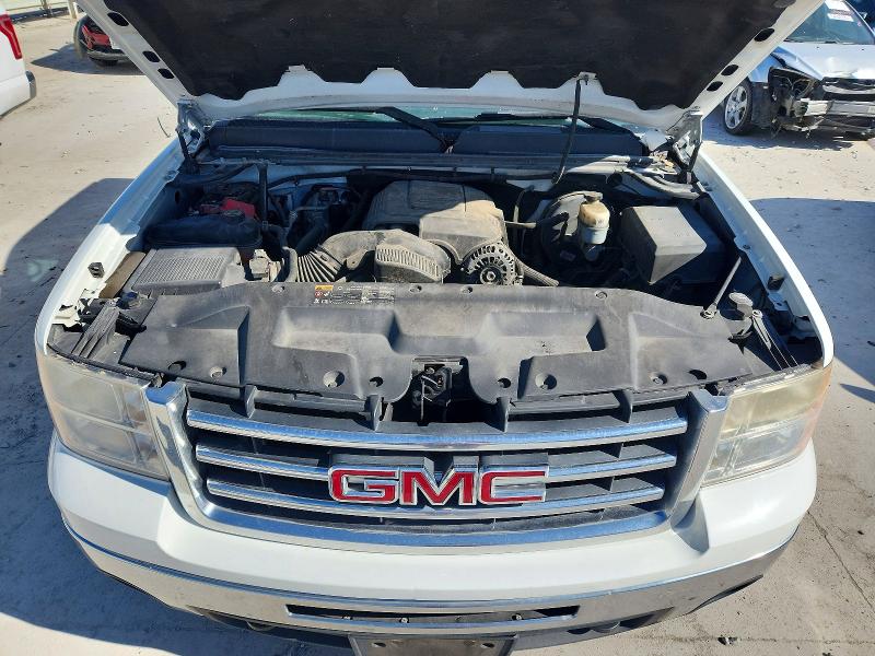 Photo 11 from auction – 2013 GMC SIERRA K15 with VIN 1GTR2VE78DZ301038