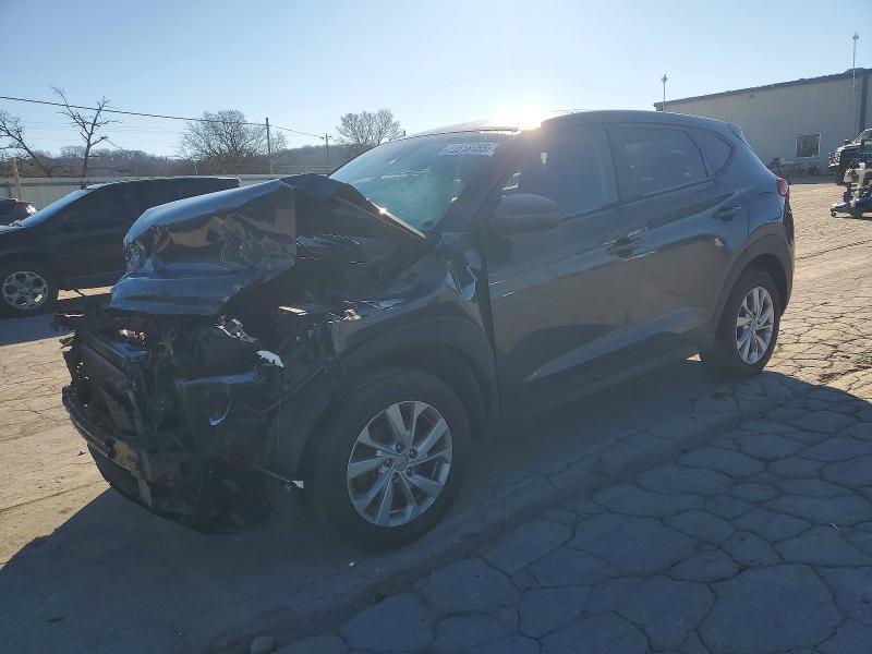 HYUNDAI TUCSON SE 2020 with VIN KM8J23A44LU109555 - Photo from auction