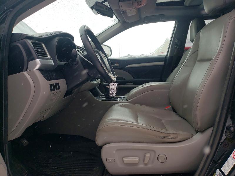 Photo 7 from auction – 2015 TOYOTA HIGHLANDER with VIN 5TDJKRFHXFS154124