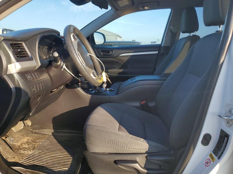 Photo 7 from auction – 2018 TOYOTA HIGHLANDER with VIN 5TDBZRFH9JS899617