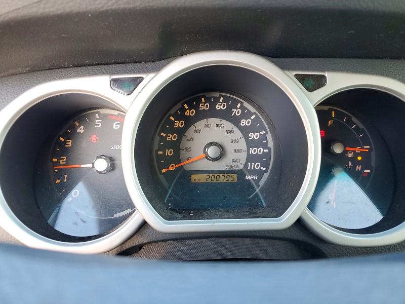 Photo 9 from auction – 2004 TOYOTA 4RUNNER SR with VIN JTEBU14R640054920