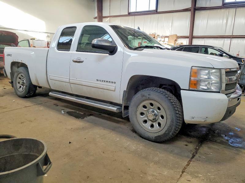 Photo 4 from auction – 2011 CHEVROLET SILVERADO with VIN 1GCRKREA0BZ384755