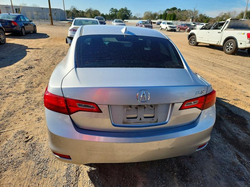 Photo 6 from auction – 2013 ACURA ILX 20 PRE with VIN 19VDE1F56DE003972