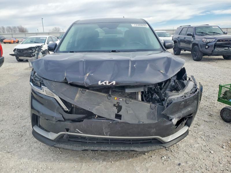 Photo 5 from auction – 2022 KIA CARNIVAL with VIN KNDNB4H32N6155675