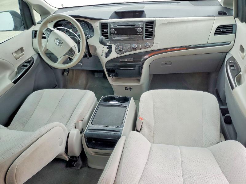 Photo 8 from auction – 2012 TOYOTA SIENNA with VIN 5TDKK3DC5CS241370