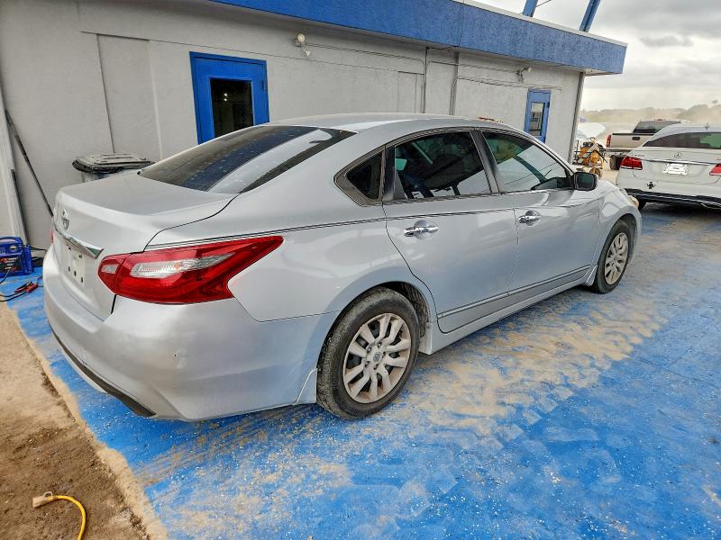 Photo 3 from auction – 2018 NISSAN ALTIMA with VIN 1N4AL3AP8JC188667