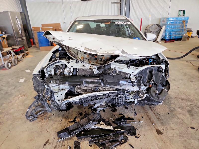 Photo 5 from auction – 2016 TOYOTA COROLLA L with VIN 2T1BURHEXGC676683