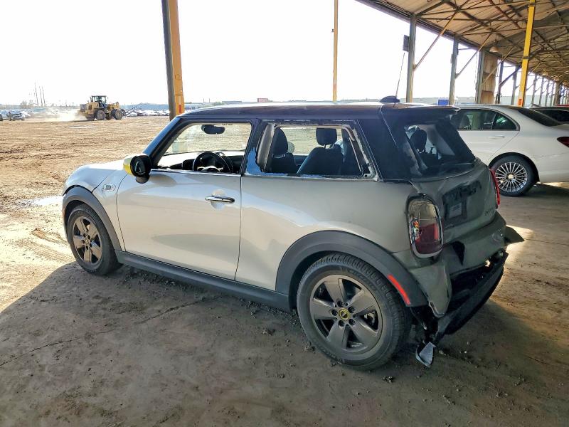 Photo 2 from auction – 2021 MINI COOPER with VIN WMWXP3C02M2N72945