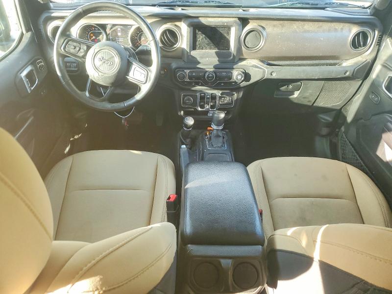 Photo 8 from auction – 2020 JEEP GLADIATOR with VIN 1C6HJTAG0LL189031