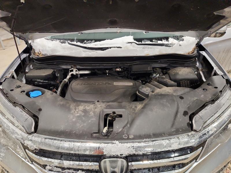 Photo 12 from auction – 2016 HONDA PILOT with VIN 5FNYF6H99GB021822