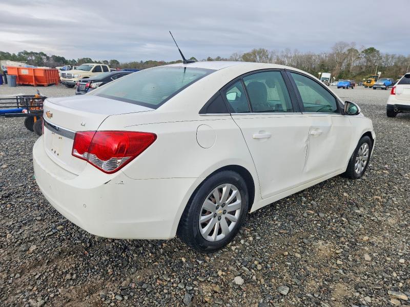Photo 3 from auction – 2011 CHEVROLET CRUZE LT with VIN 1G1PF5S96B7268009