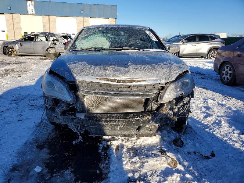 Photo 5 from auction – 2013 CHRYSLER 200 LIMITE with VIN 1C3CCBCG2DN559751