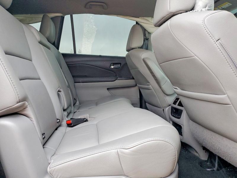 Photo 11 from auction – 2021 HONDA PILOT with VIN 5FNYF5H54MB045030