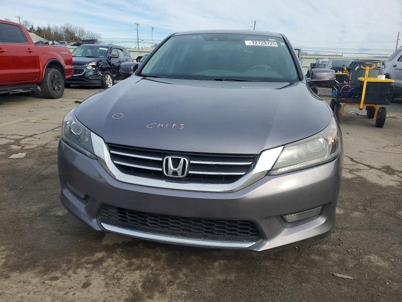 Photo 5 from auction – 2015 HONDA ACCORD with VIN 1HGCR2F8XFA123711